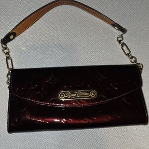 Louis Vuitton Patent Monogram Wristlet Clutch in Deep Wine